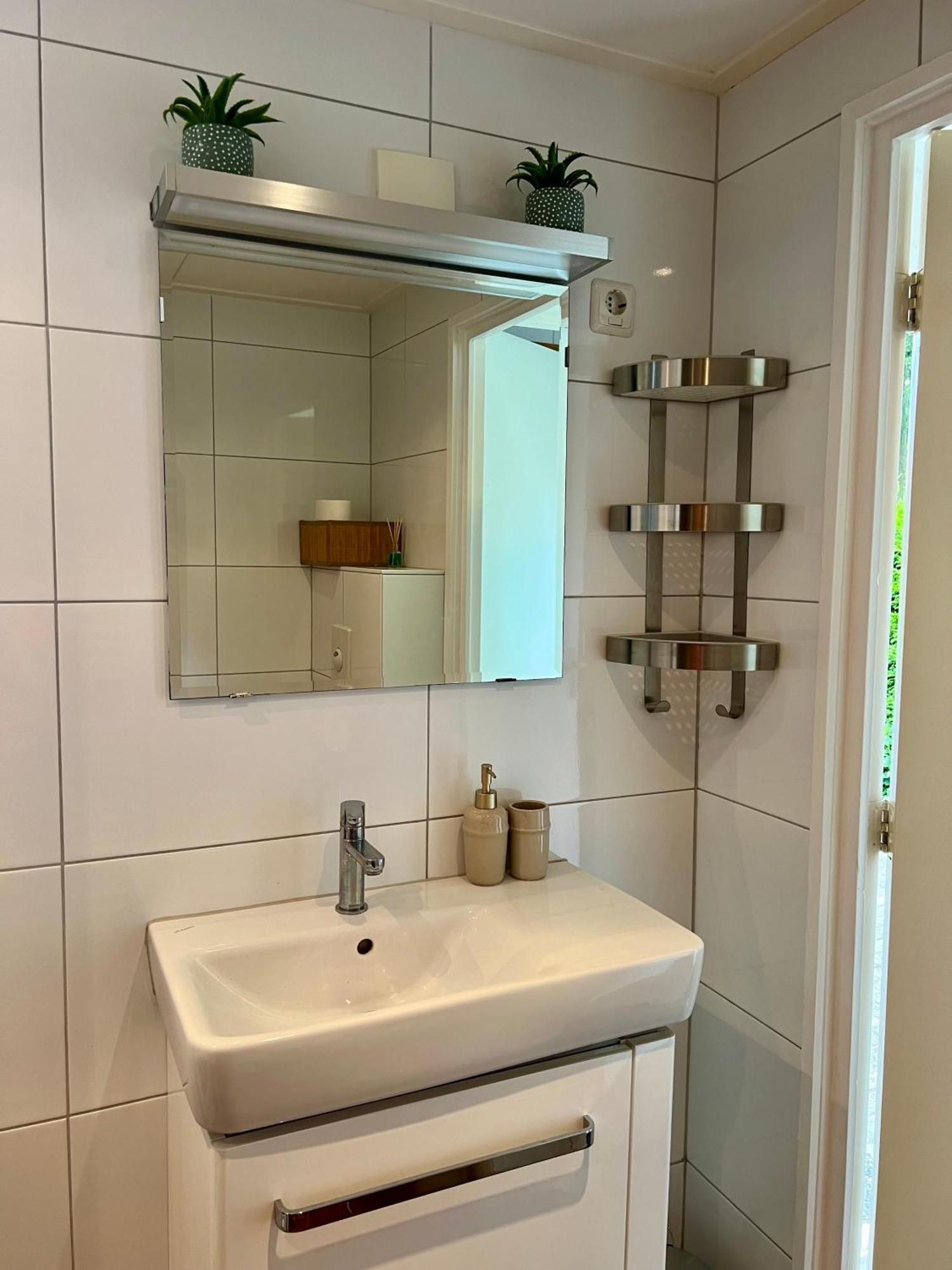 Luxe Boshuisje Met Prive Wellness & Jacuzzi Op De Veluwe Ermelo Exterior foto